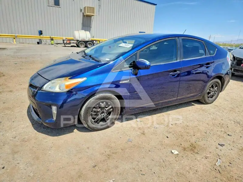 2012 Toyota PRIUS фото