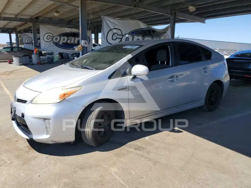 2012 Toyota PRIUS фото