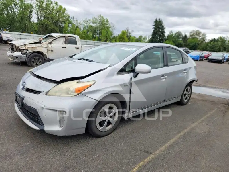 2012 Toyota PRIUS фото