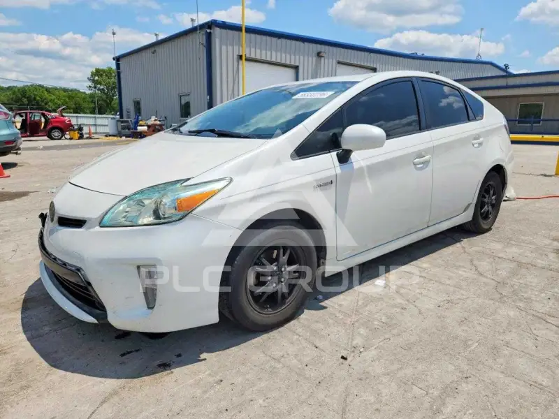 2012 Toyota PRIUS фото