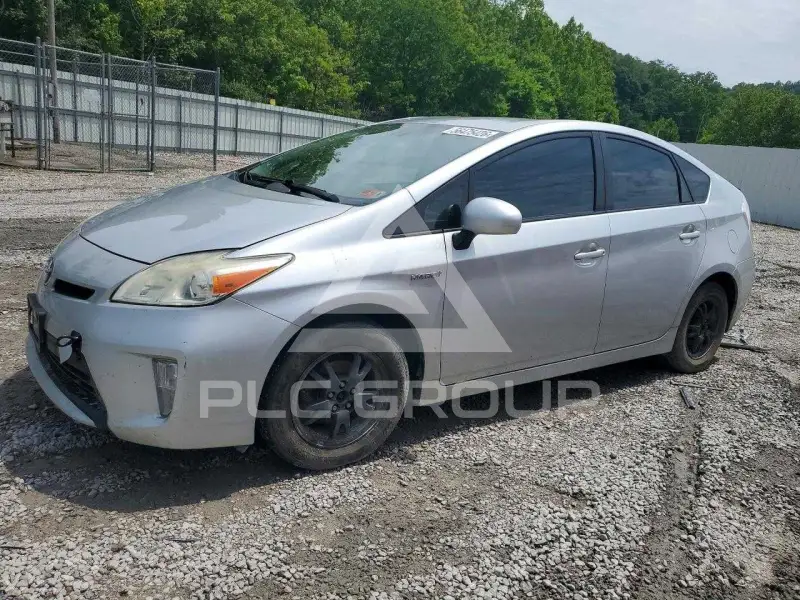2012 Toyota PRIUS фото