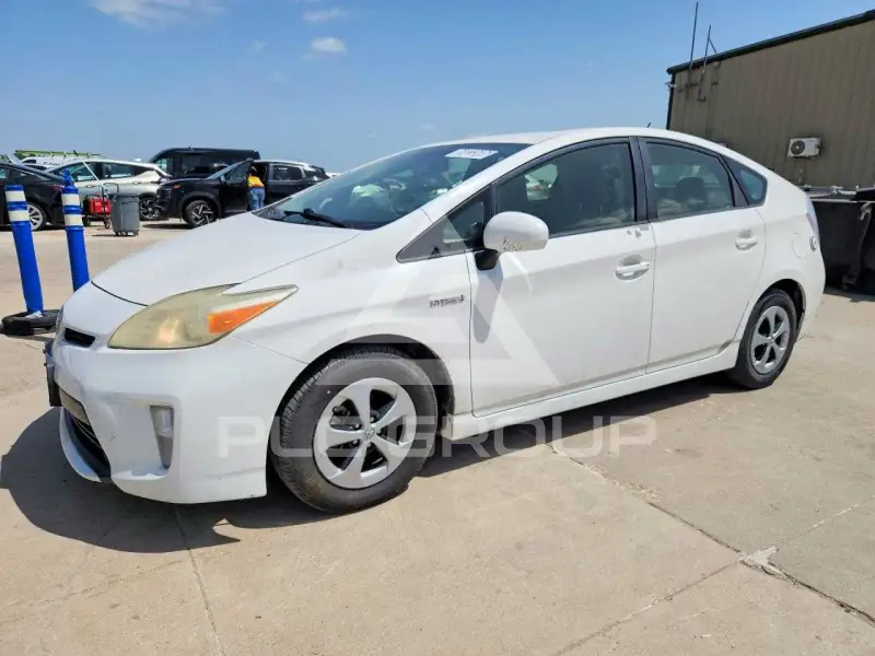 2012 Toyota PRIUS фото