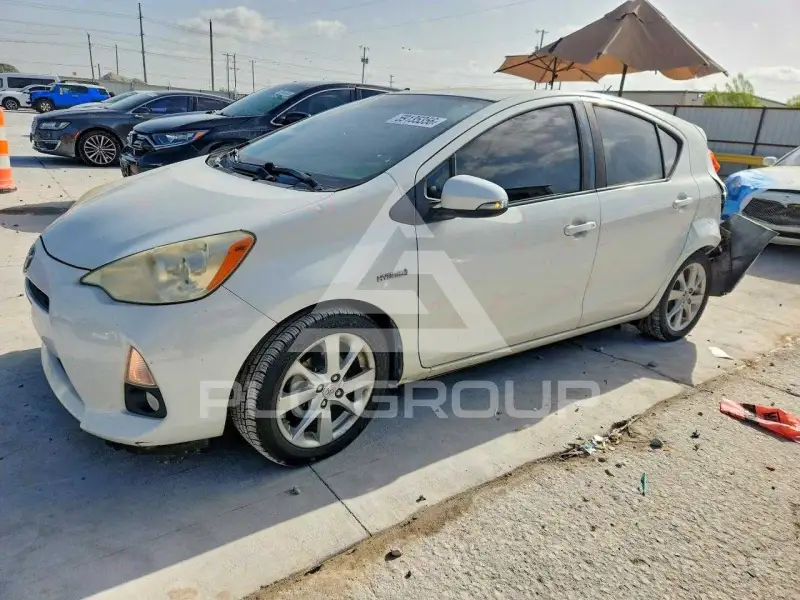 2012 Toyota PRIUS photo