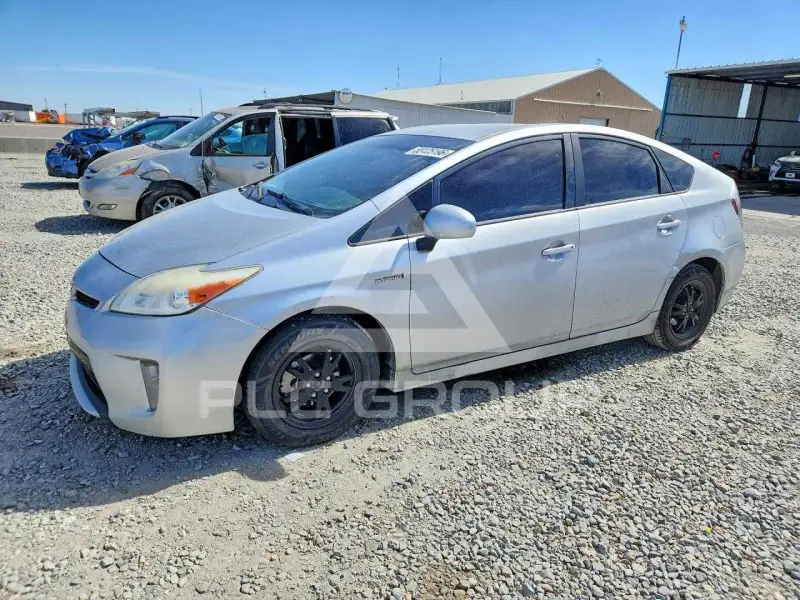 2012 Toyota PRIUS фото