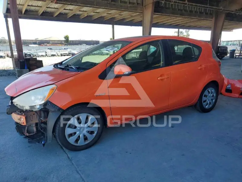 2012 Toyota PRIUS фото