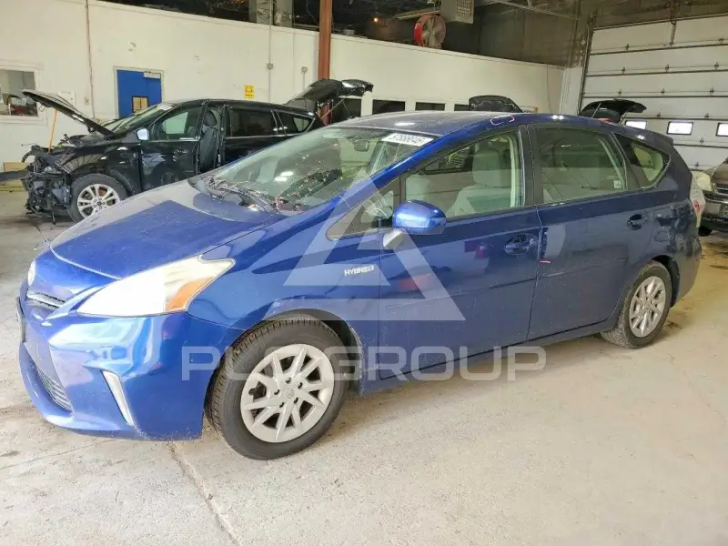 2012 Toyota PRIUS фото