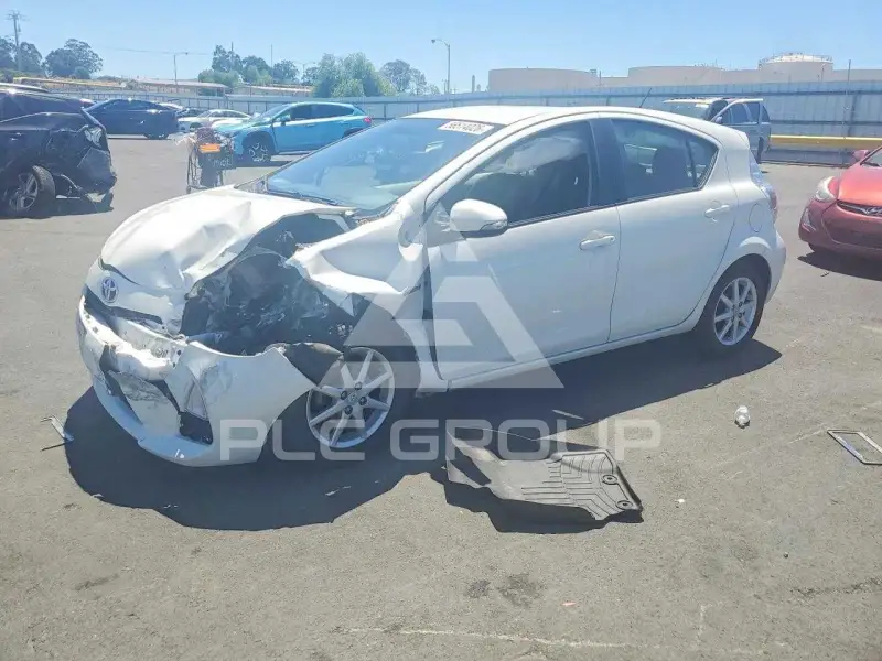 2012 Toyota PRIUS фото