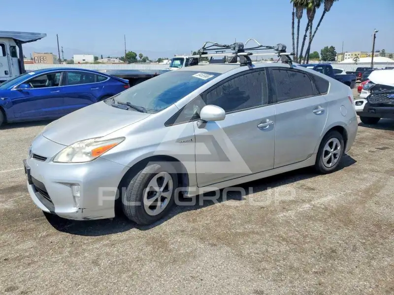 2012 Toyota PRIUS фото