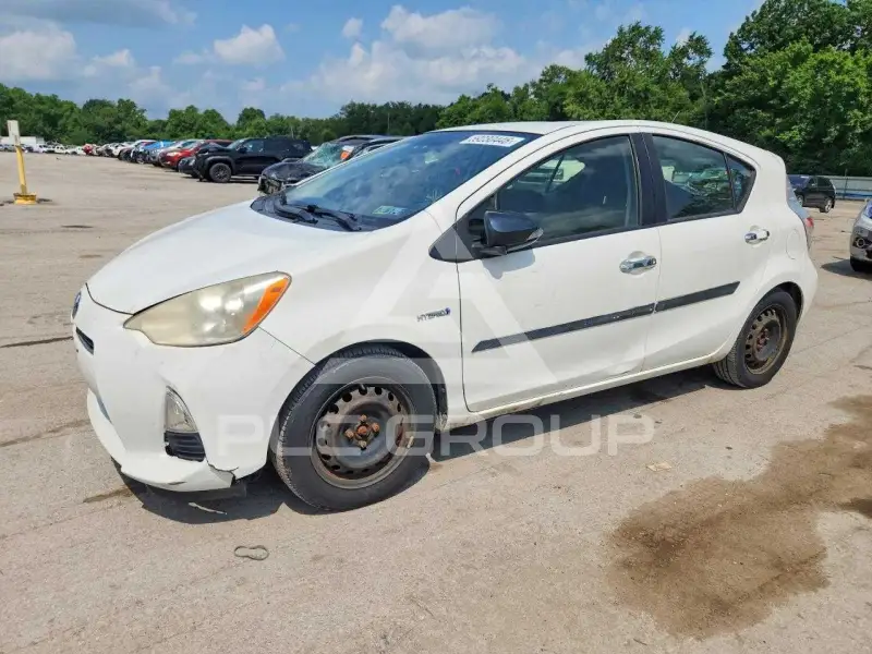 2012 Toyota PRIUS фото