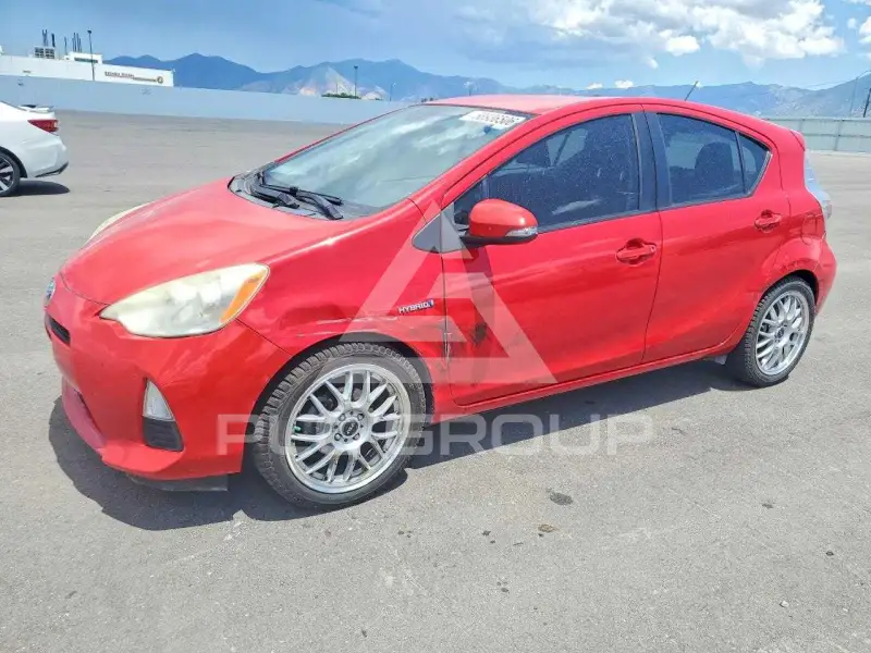 2012 Toyota PRIUS фото