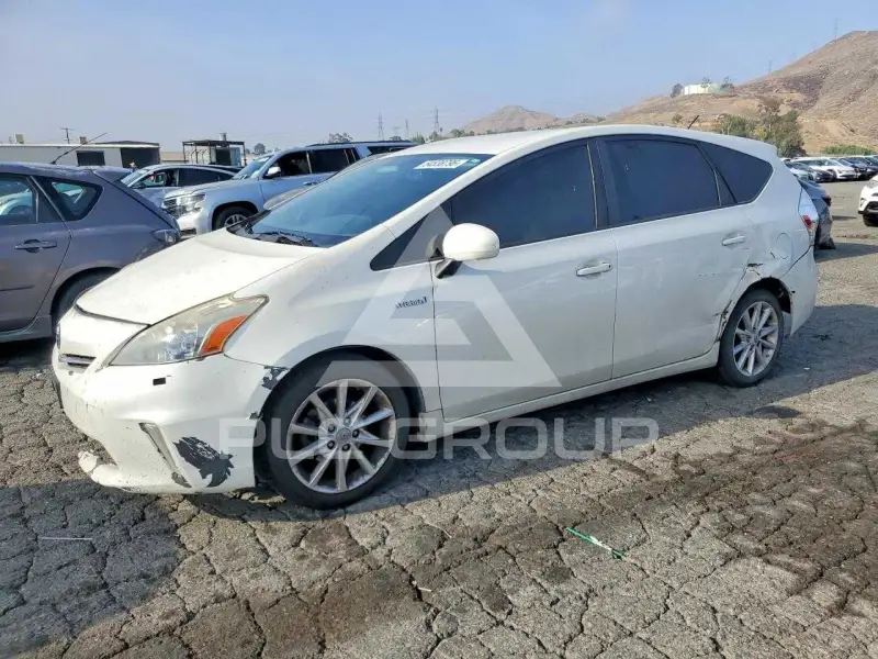 2012 Toyota PRIUS фото