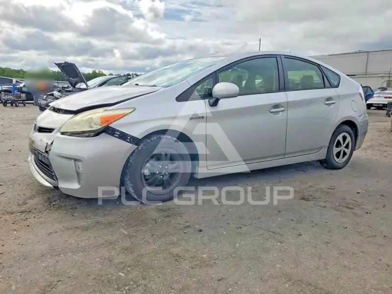 2012 Toyota PRIUS фото