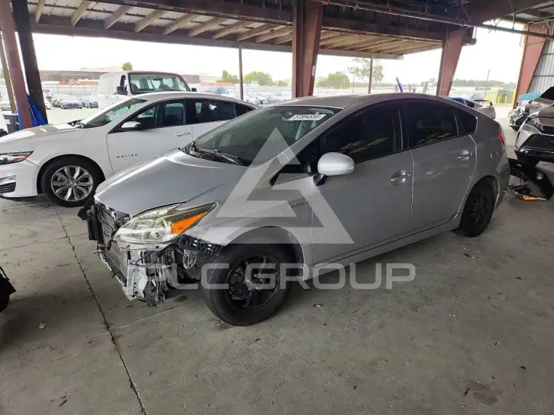 2012 Toyota PRIUS фото