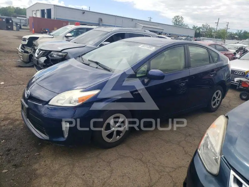 2012 Toyota PRIUS фото