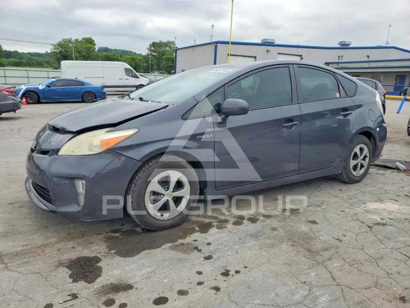 2012 Toyota PRIUS фото