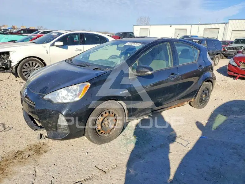 2012 Toyota PRIUS фото