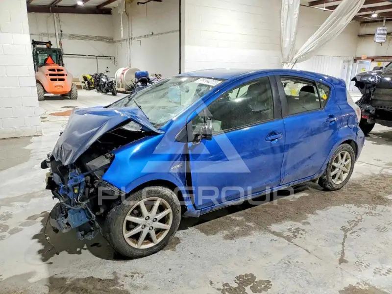 2012 Toyota PRIUS фото