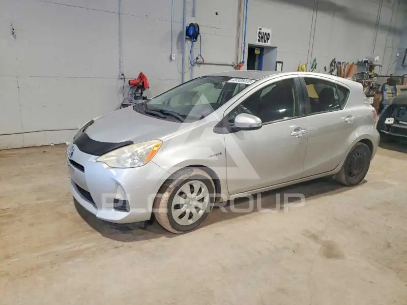2012 Toyota PRIUS фото
