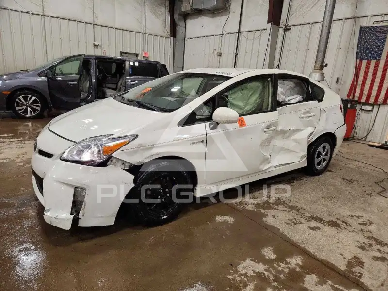 2012 Toyota PRIUS фото