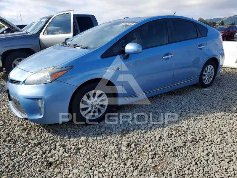 2012 Toyota PRIUS фото