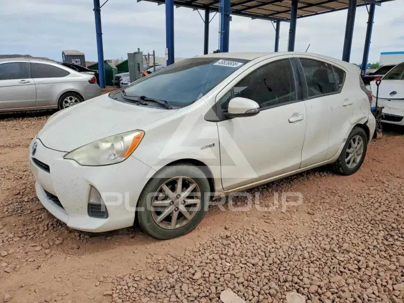 2012 Toyota PRIUS фото