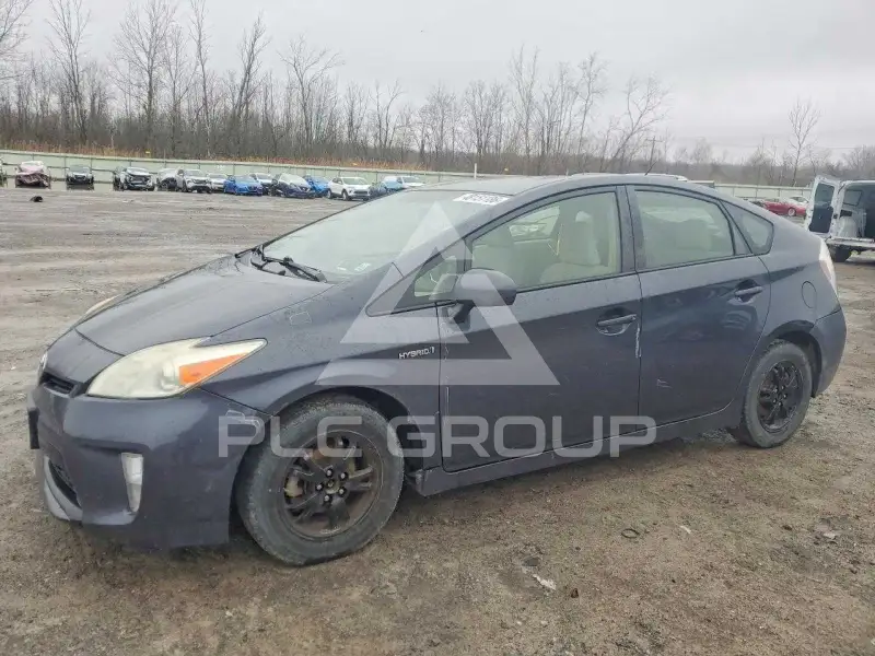 2012 Toyota PRIUS фото
