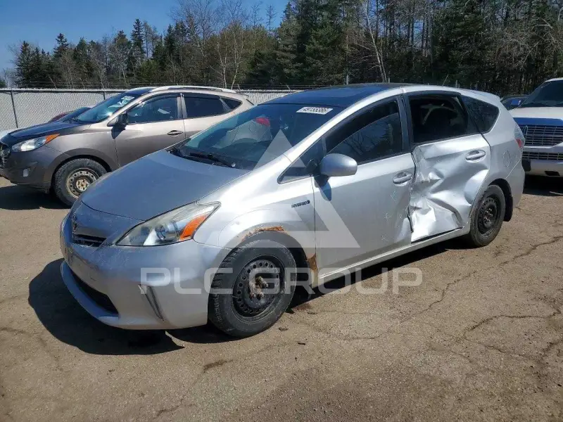 2012 Toyota PRIUS фото