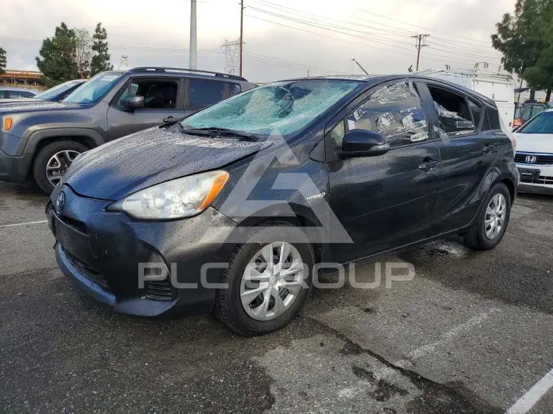 2012 Toyota PRIUS фото