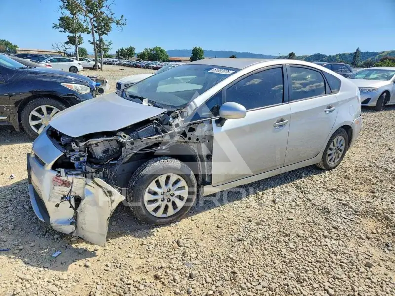 2012 Toyota PRIUS фото