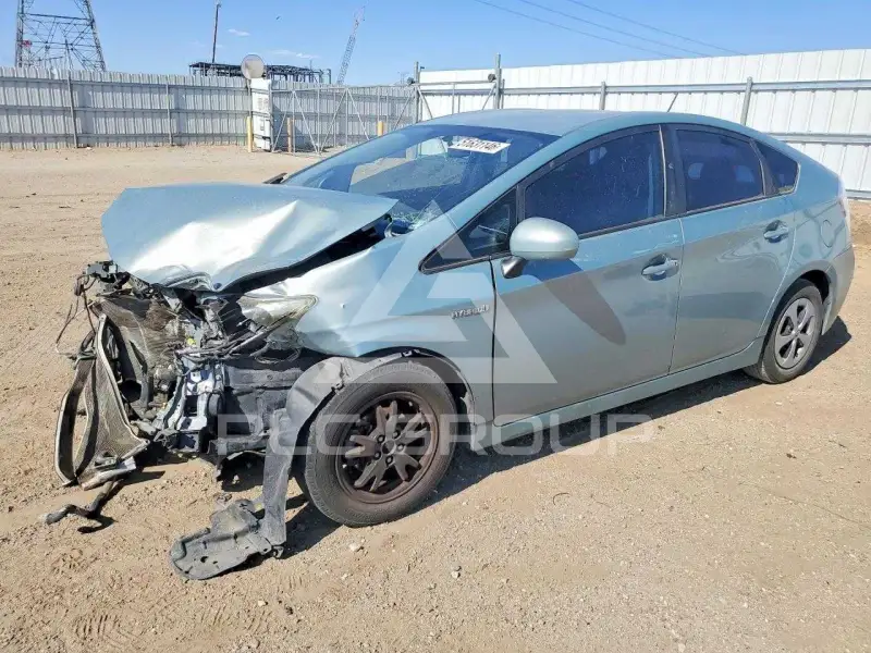 2012 Toyota PRIUS фото