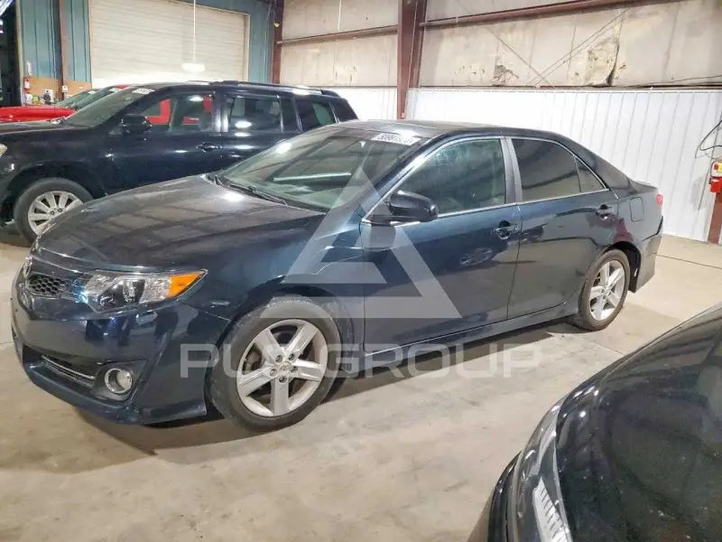 2012 Toyota CAMRY фото