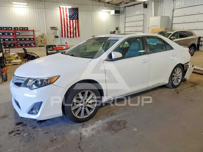 2012 Toyota CAMRY фото