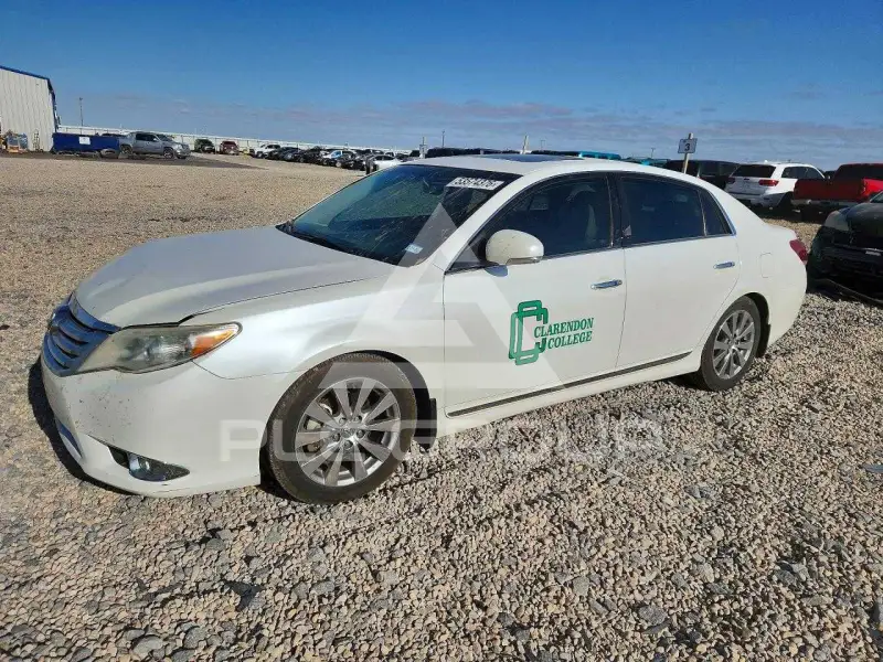 2012 Toyota AVALON фото