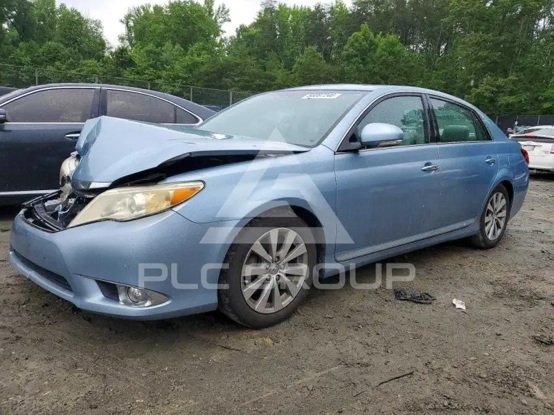 2012 Toyota AVALON photo