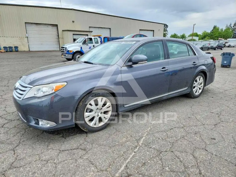 2012 Toyota AVALON фото