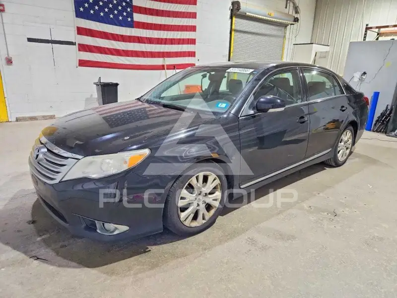 2012 Toyota AVALON фото