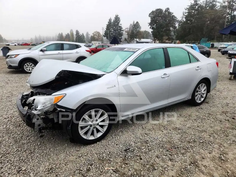 2012 Toyota CAMRY фото