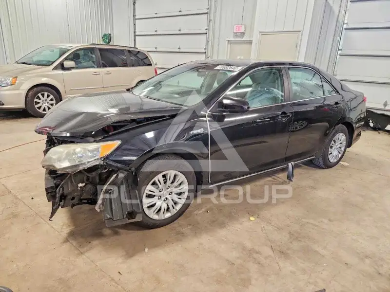 2012 Toyota CAMRY фото
