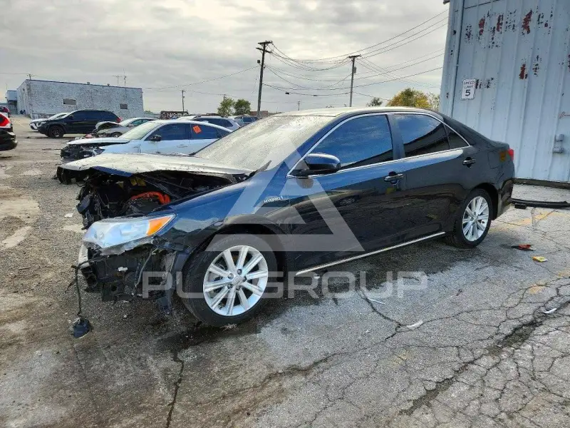 2012 Toyota CAMRY фото