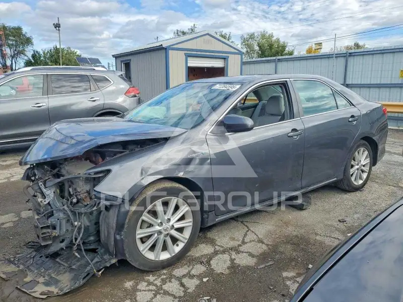 2012 Toyota CAMRY photo