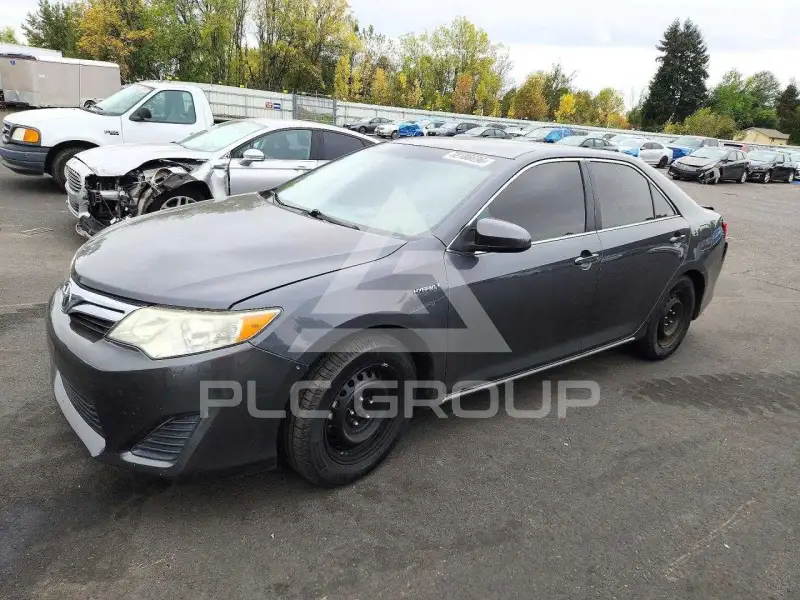 2012 Toyota CAMRY фото