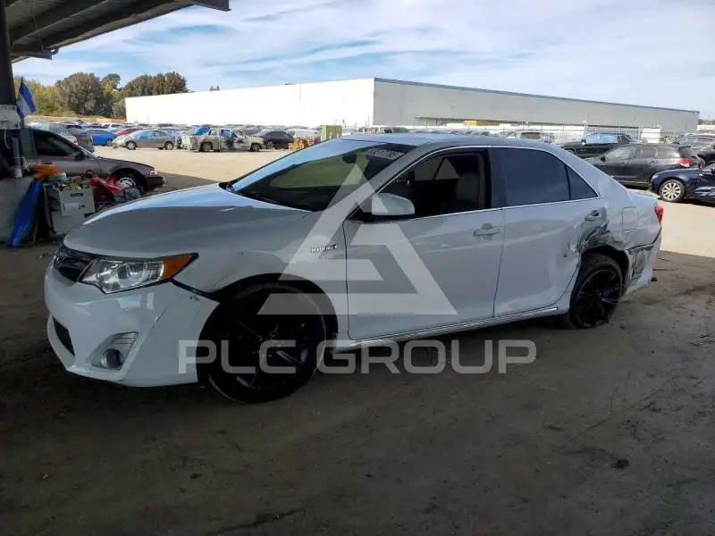 2012 Toyota CAMRY фото