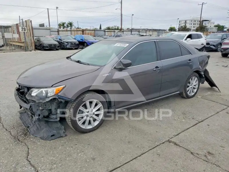 2012 Toyota CAMRY фото