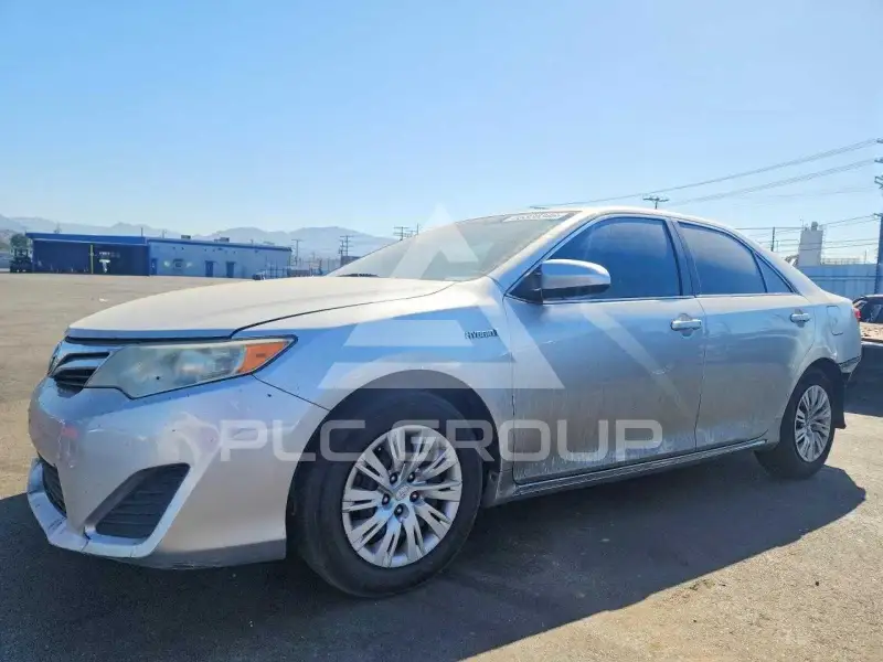 2012 Toyota CAMRY фото