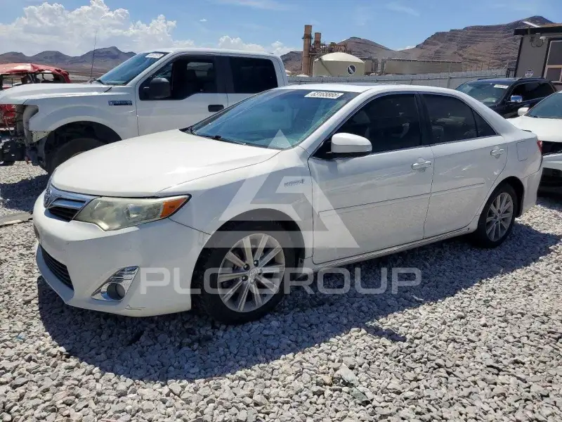 2012 Toyota CAMRY фото