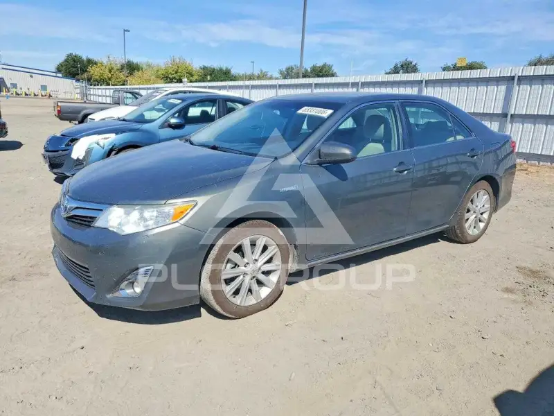 2012 Toyota CAMRY фото