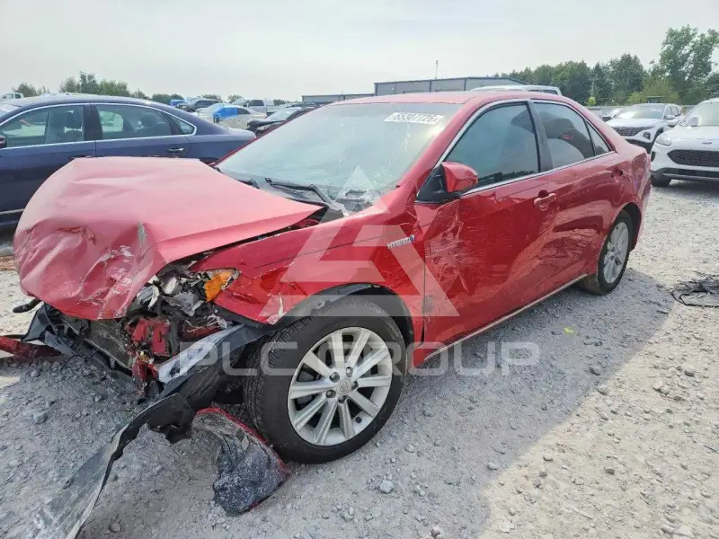 2012 Toyota CAMRY фото