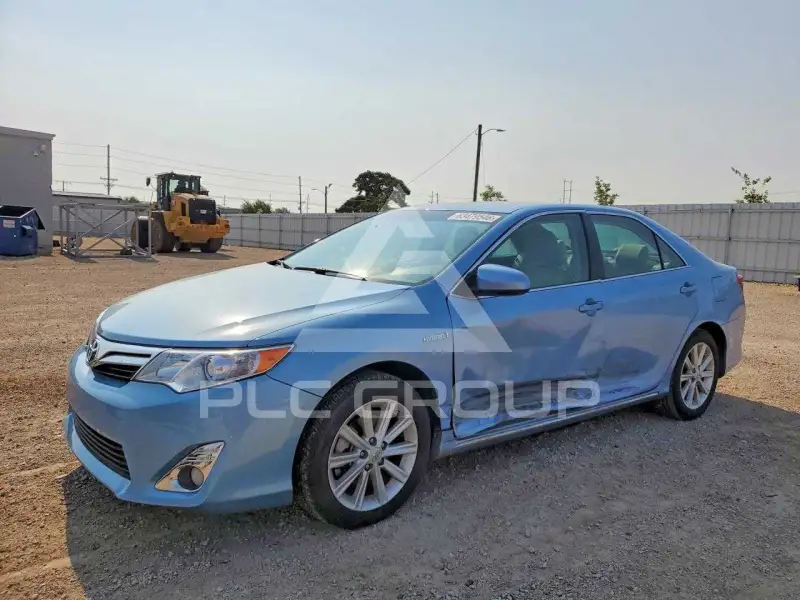 2012 Toyota CAMRY фото