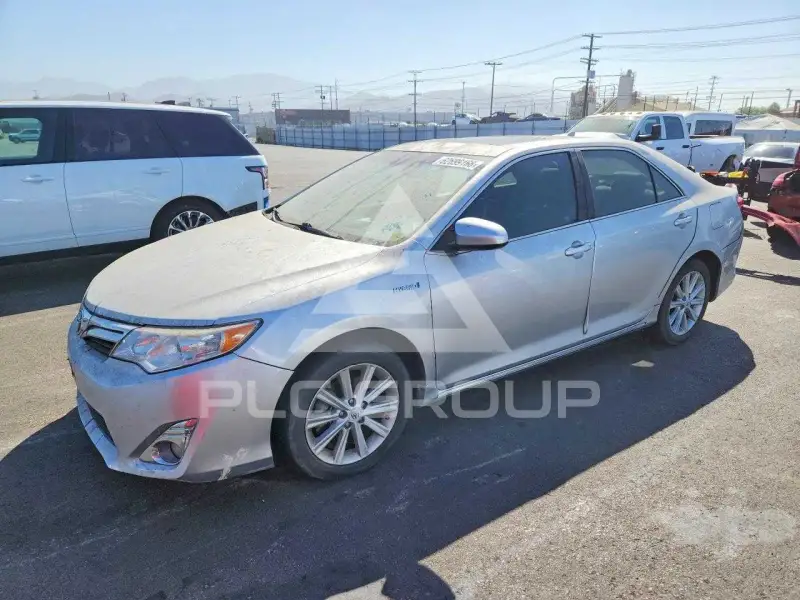 2012 Toyota CAMRY фото