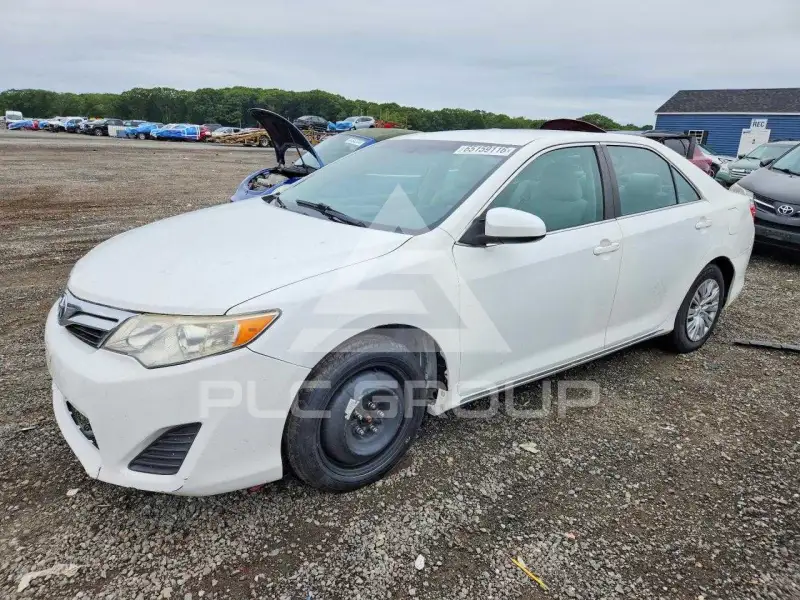 2012 Toyota CAMRY фото